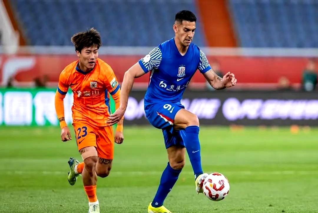 包含法甲赛程吃紧;山东泰山窗口期手感冰凉;气氛紧张;临场指挥获称赞的词条 包含法甲赛程吃紧;山东泰山窗口期手感冰凉;气氛紧张;临场指挥获称赞的词条